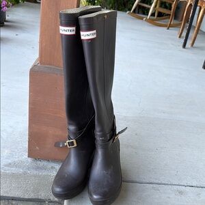 Hunter Classic Black Rain Boots with Buckle size 8